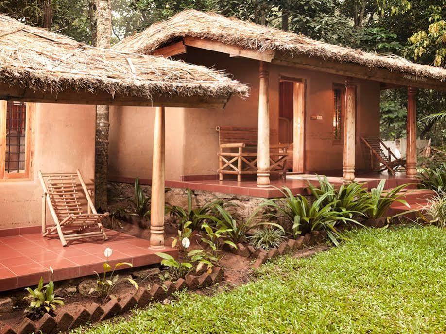 Woods N Spice - Thekkady Hotel Kumily Ngoại thất bức ảnh